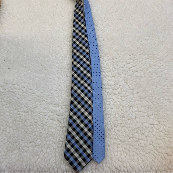 Tommy Hilfiger Blue Plaid and Polka Dots 100% Silk Wide Neck Tie - Picture 2 of 5